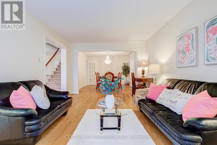 50 Piccadilly Road — photo 10 of 40