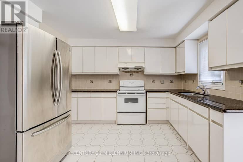 50 Piccadilly Road — photo 19 of 40