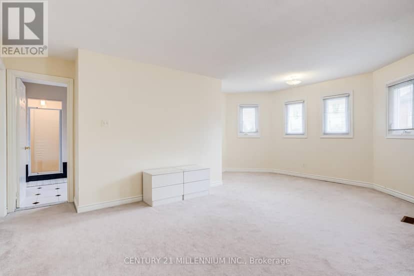 50 Piccadilly Road — photo 30 of 40
