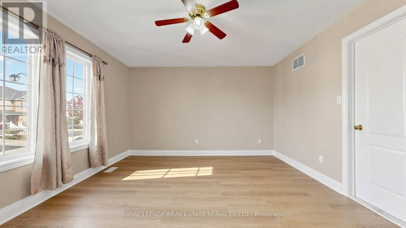 668 Madame Street — photo 21 of 40
