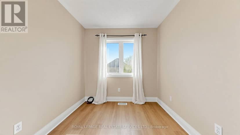 668 Madame Street — photo 25 of 40