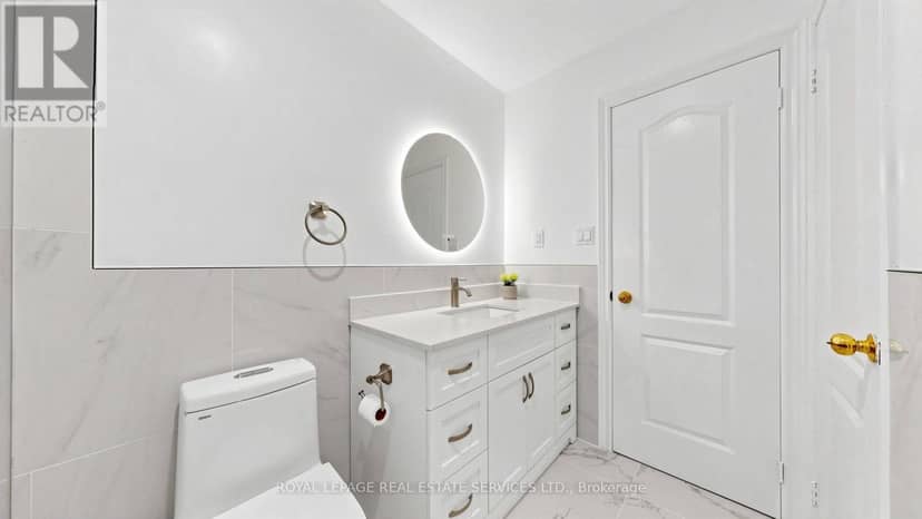 668 Madame Street — photo 27 of 40