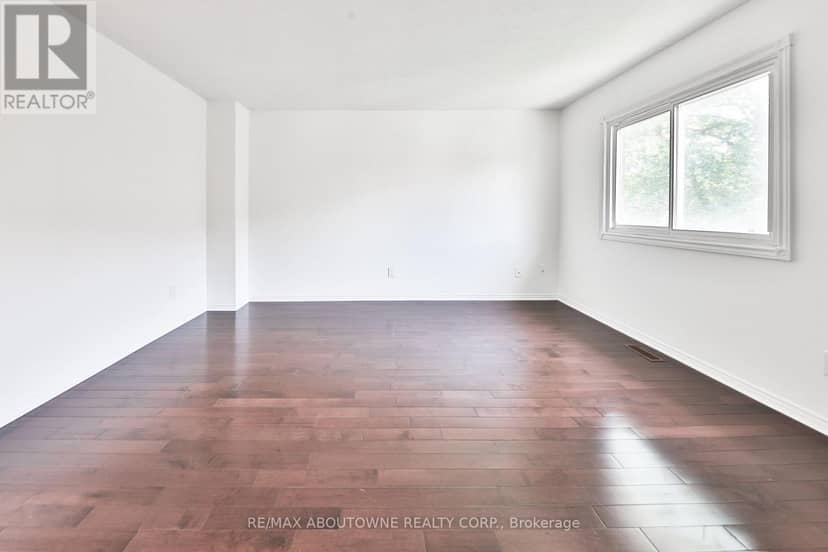 2 - 4635 Regents Terrace — photo 19 of 36