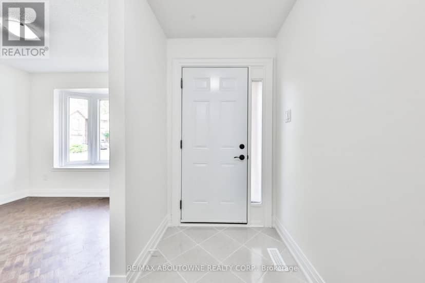 2 - 4635 Regents Terrace, Mississauga, photo 2