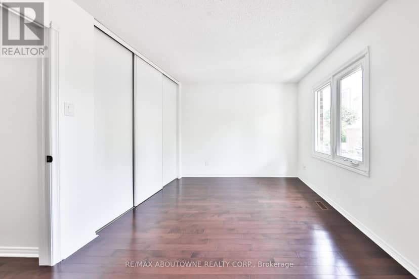 2 - 4635 Regents Terrace — photo 29 of 36