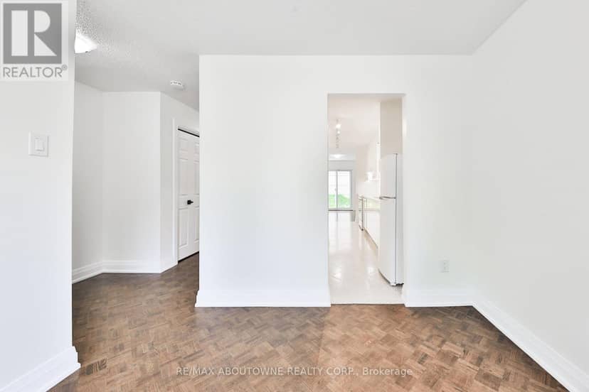 2 - 4635 Regents Terrace, Mississauga, photo 3