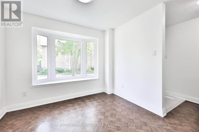 2 - 4635 Regents Terrace, Mississauga, photo 4