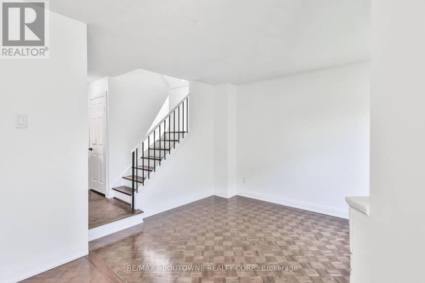 2 - 4635 Regents Terrace — photo 9 of 36