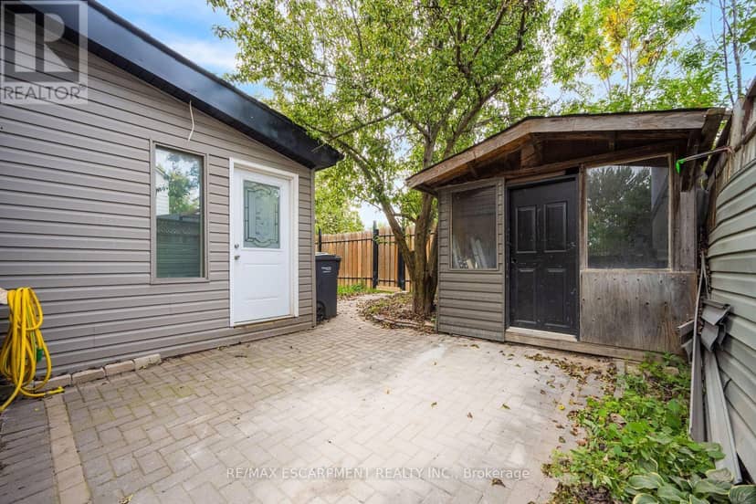13 Holmstead Court — photo 38 of 40