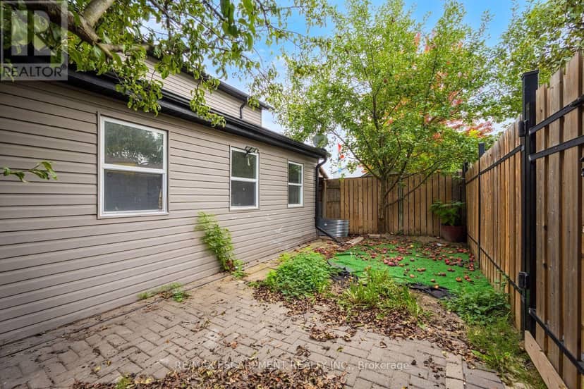 13 Holmstead Court — photo 39 of 40