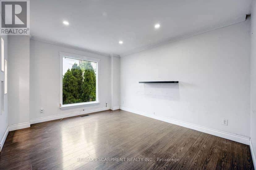 13 Holmstead Court, Brampton, photo 6