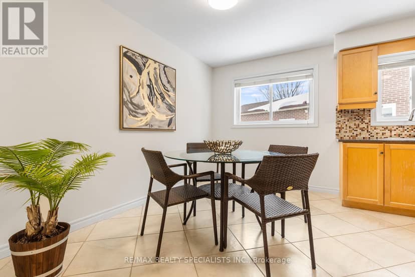100 Princeton Terrace — photo 12 of 40