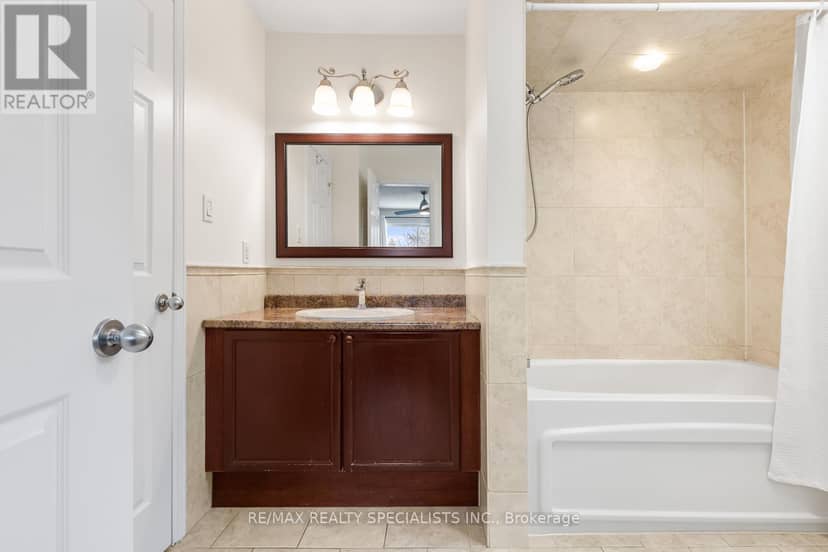 100 Princeton Terrace — photo 31 of 40