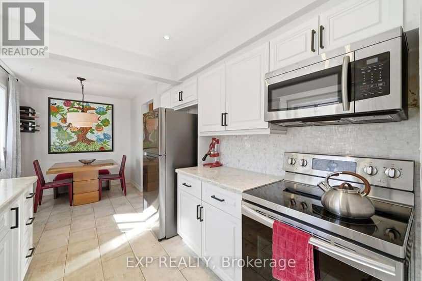 6348 Atherly Crescent — photo 10 of 40