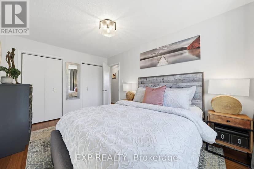 6348 Atherly Crescent — photo 15 of 40