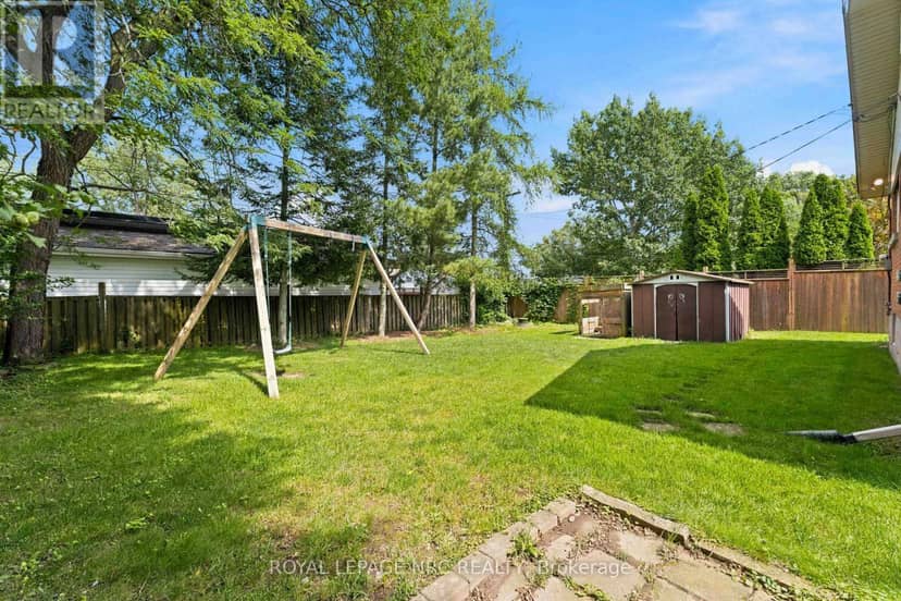 45 Woodcroft Crescent — photo 33 of 36