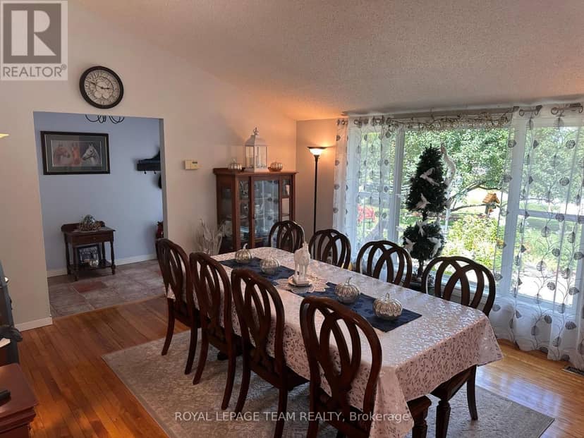 1663 Christina Crescent — photo 11 of 40