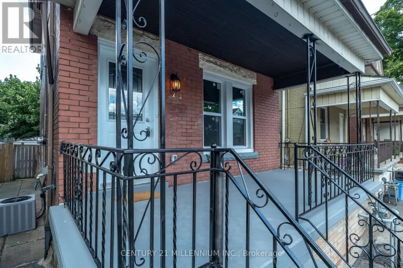 242 Balmoral Avenue N, Hamilton, photo 3