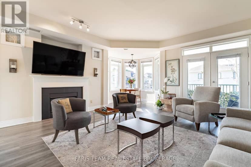 301 - 10 Bay Street E — photo 14 of 32