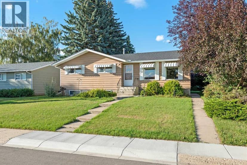 616 6 Street SE, Three Hills