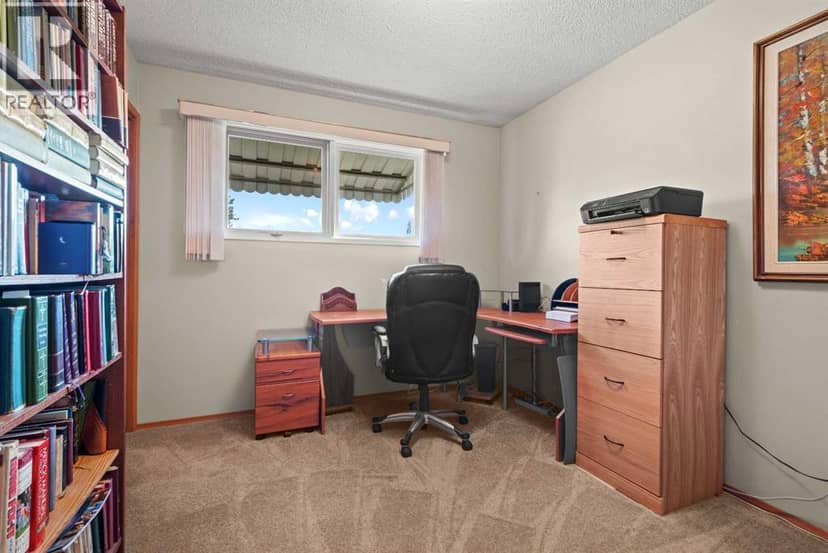 616 6 Street SE — photo 24 of 40