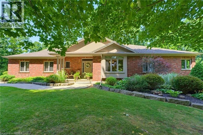301 GOVERNORS Road E — photo 1 of 35