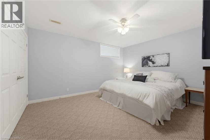 301 GOVERNORS Road E — photo 17 of 35