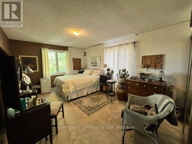 970 Killarney Crescent, Kingston, photo 7