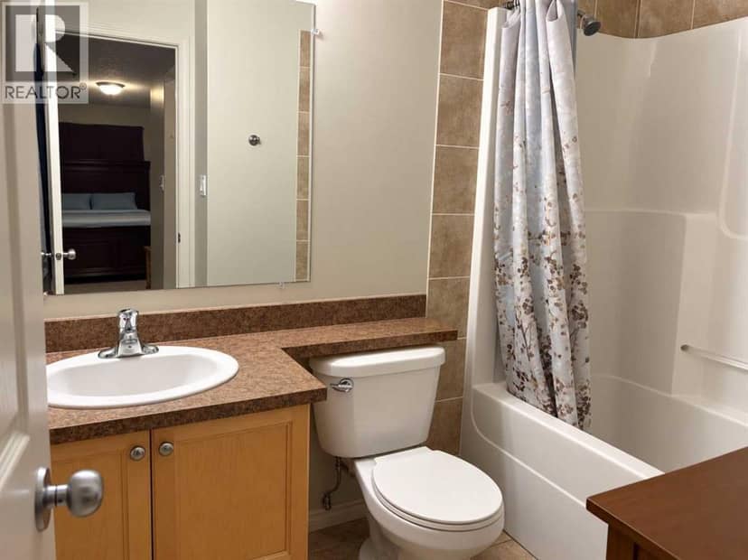 205, 9810 96 Street, Grande Prairie, photo 6
