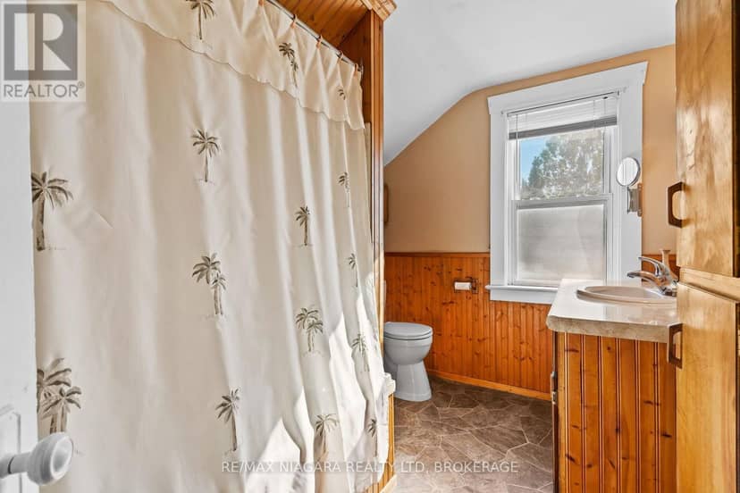 147 Chippawa Road — photo 13 of 34