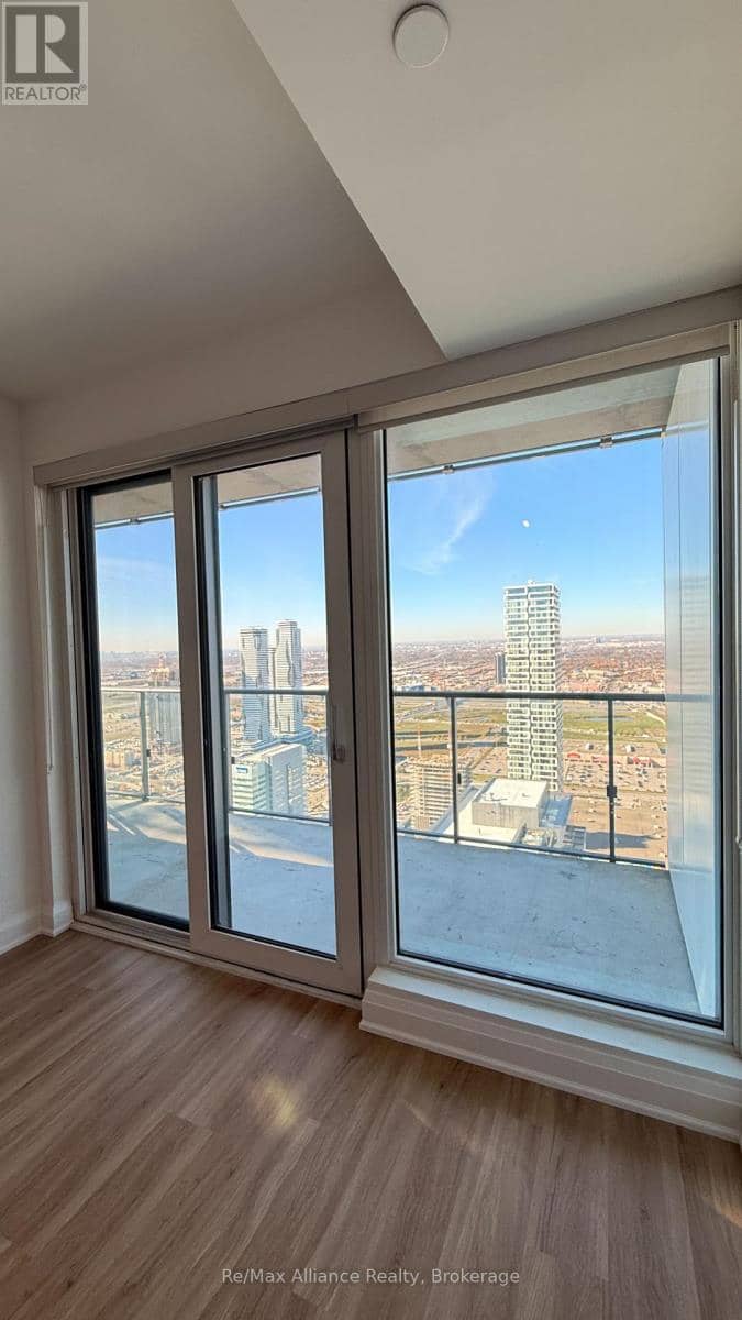 5503 - 7890 Jane Street — photo 10 of 19