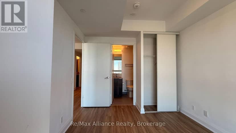 5503 - 7890 Jane Street — photo 11 of 19