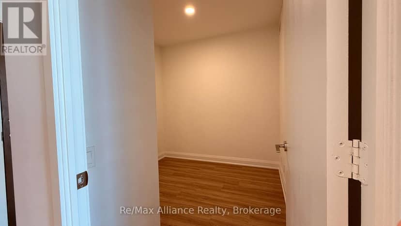 5503 - 7890 Jane Street, Vaughan, photo 6