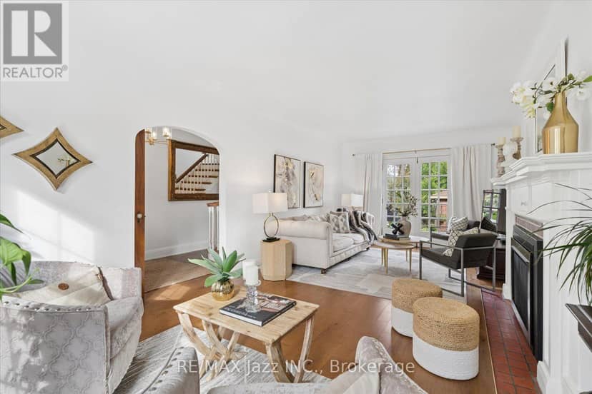 621 Masson Street — photo 14 of 40