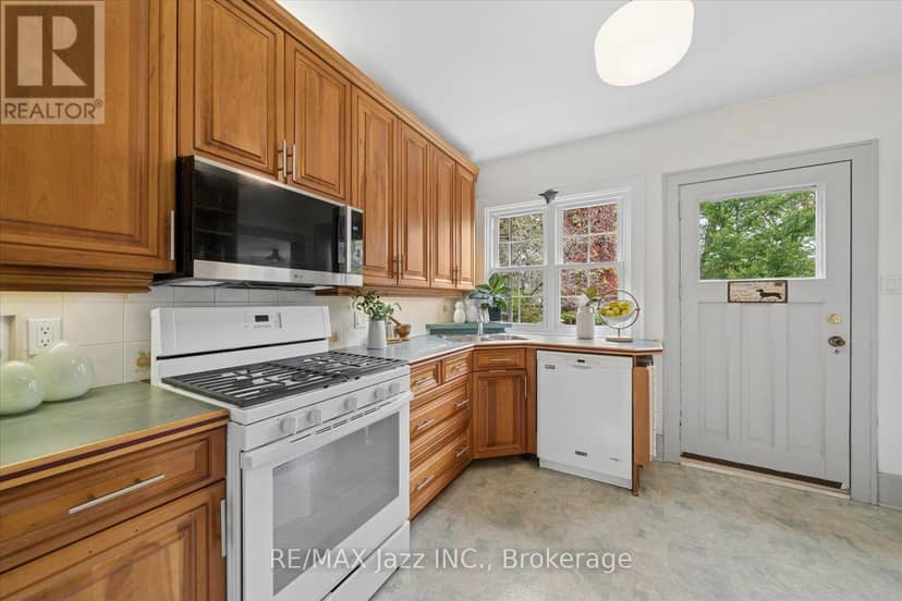 621 Masson Street — photo 21 of 40