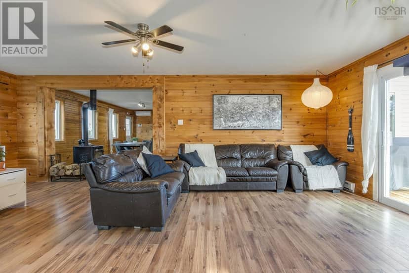 2741 Ostrea Lake Road — photo 10 of 40