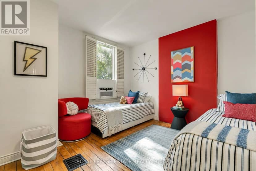 84 London Street — photo 24 of 39