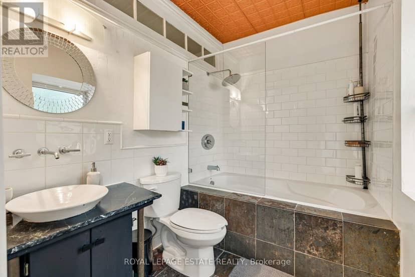84 London Street — photo 27 of 39