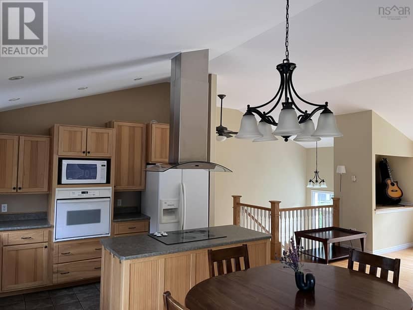 586 WEST PORTERS LAKE Road — photo 10 of 40