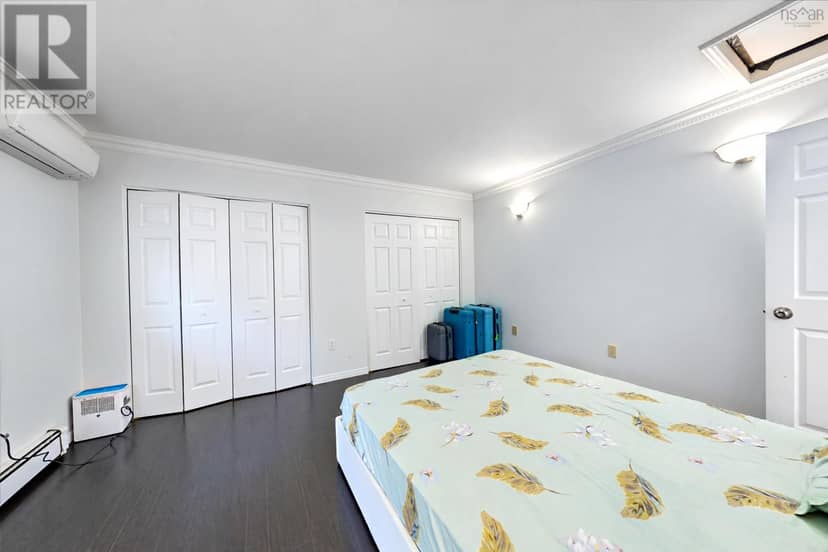 111 Shrewsbury Road — photo 27 of 31