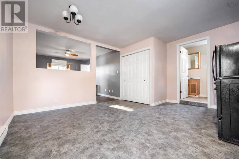86 Denoon Street — photo 14 of 40
