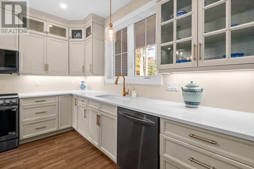 11 Honeycrisp Drive — photo 12 of 40