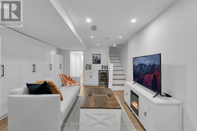 23 Aldridge Avenue — photo 24 of 40