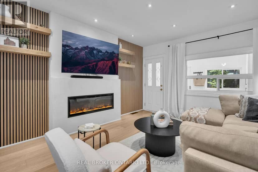 23 Aldridge Avenue, Toronto, photo 8