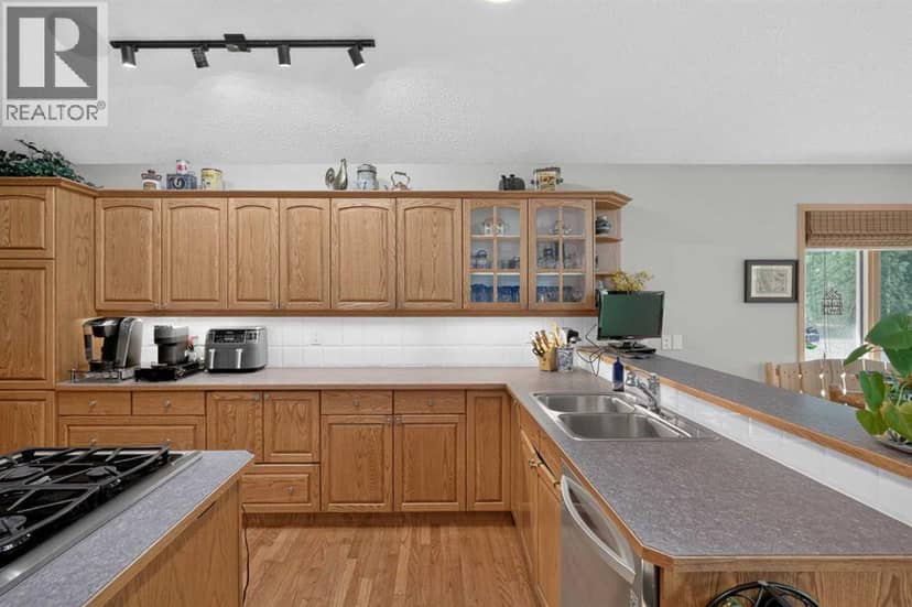 166 Scenic Ridge Crescent NW — photo 16 of 40