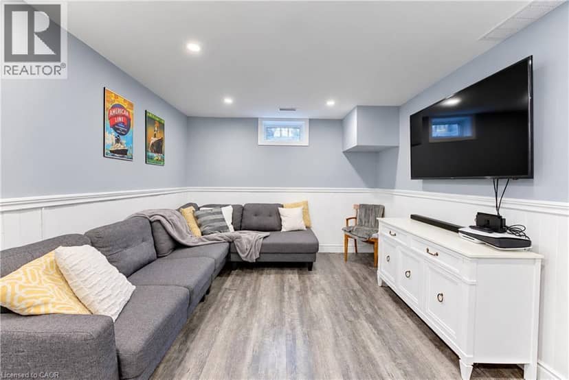 527B ROSEMEADOW Crescent — photo 14 of 22