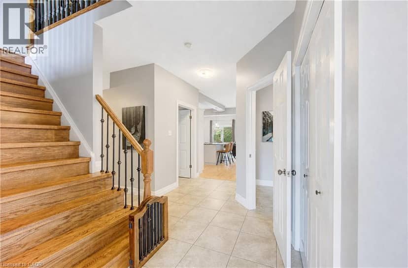 231 STEEPLERIDGE Street, Kitchener, photo 3
