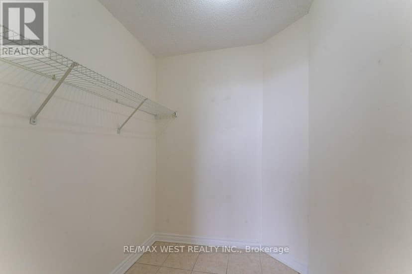 1001 - 3501 Glen Erin Drive — photo 31 of 40