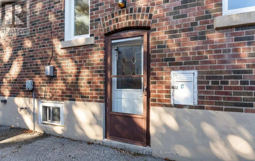 90 Silverhill Drive — photo 15 of 27