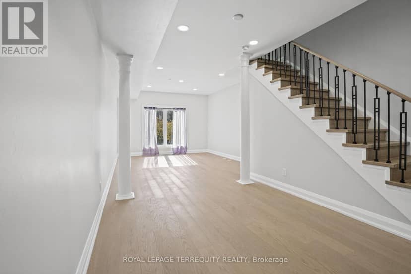 958 The Queensway — photo 9 of 40